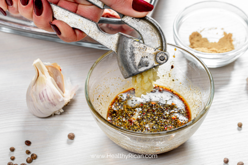 Healthy Puerto Rican Sazon Seasoning - Discover the most flavorful turkey recipe perfect this thanksgiving. Read more here.